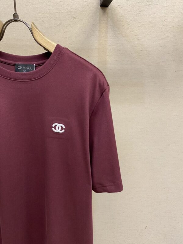 CHANEL T-Shirt - Image 4