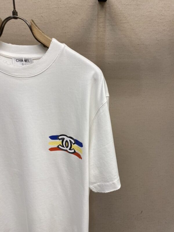 CHANEL T-Shirt - Image 4
