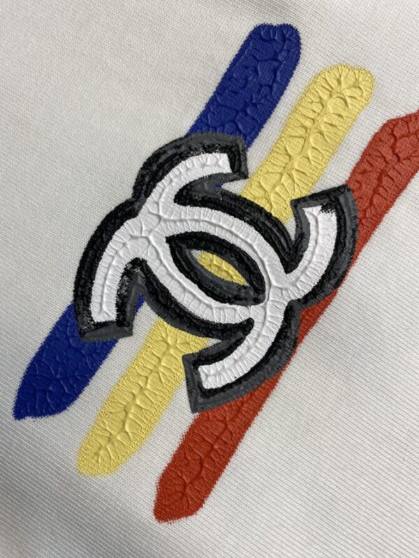 CHANEL T-Shirt - Image 5