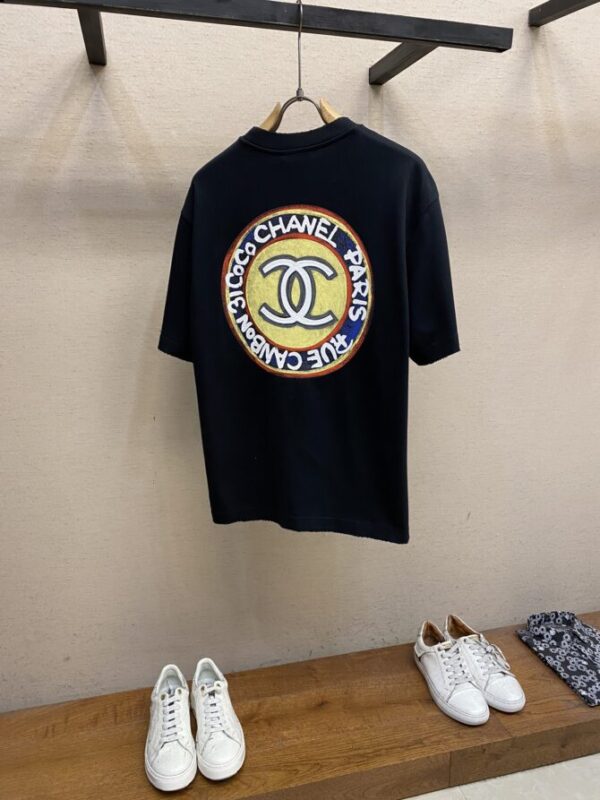 CHANEL T-Shirt - Image 2