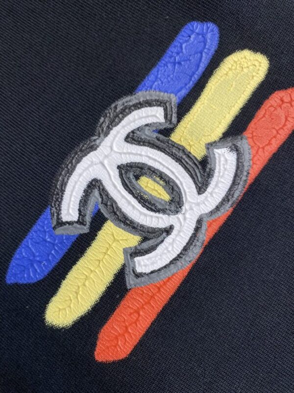 CHANEL T-Shirt - Image 5