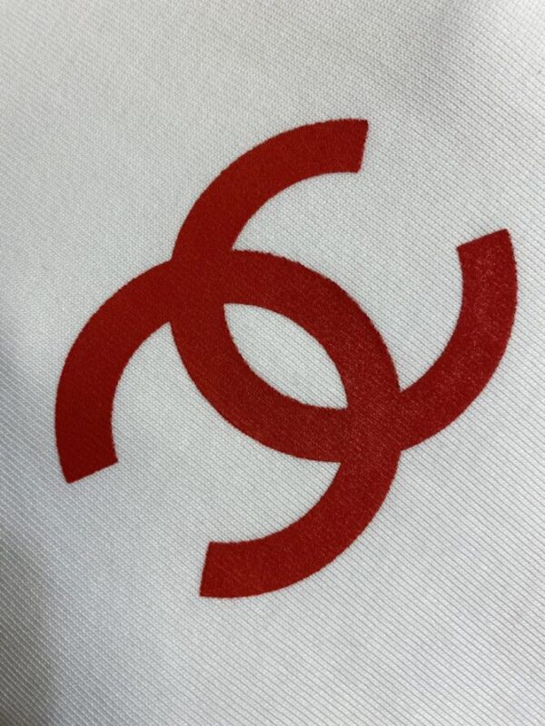 CHANEL T-Shirt - Image 5