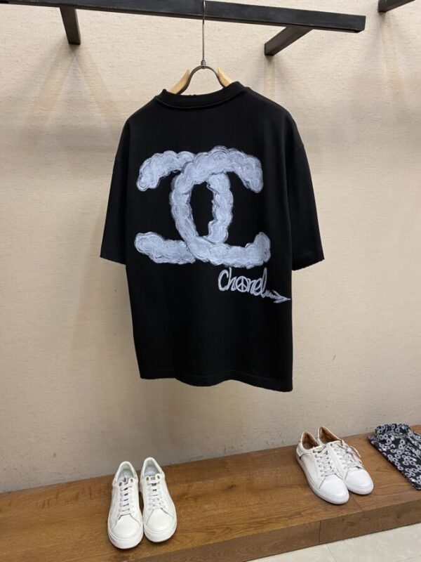 CHANEL T-Shirt - Image 2