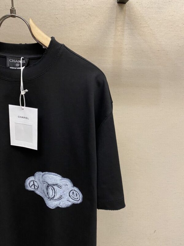 CHANEL T-Shirt - Image 6