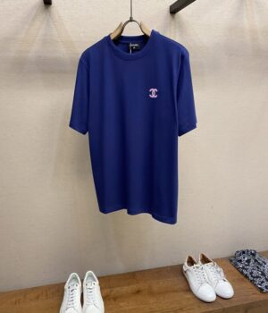 CHANEL T-Shirt