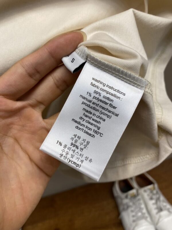 CHANEL T-Shirt - Image 8