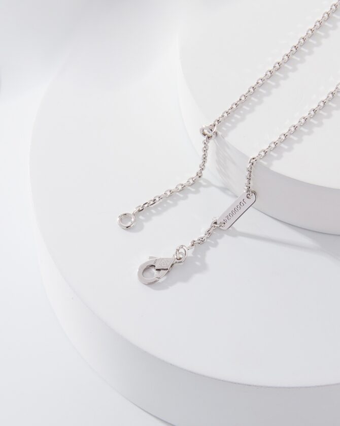 VCA Necklace - Image 3