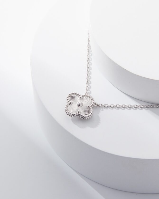 VCA Necklace - Image 2