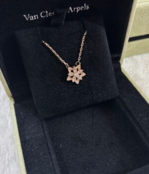 VCA Necklace