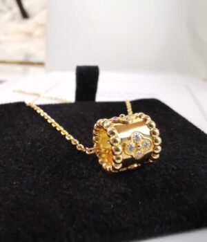 VCA Necklace