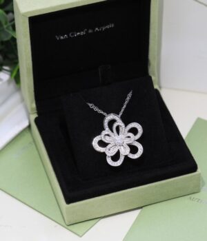 VCA Necklace
