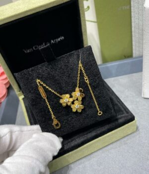 VCA Necklace