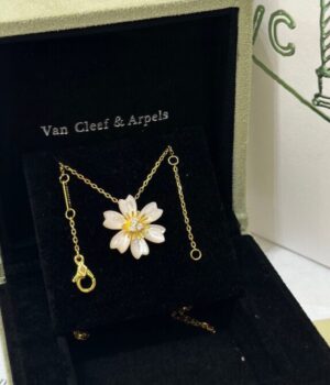 VCA Necklace