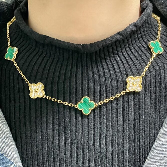VCA Necklace - Image 3