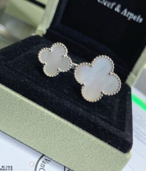 VCA Ring