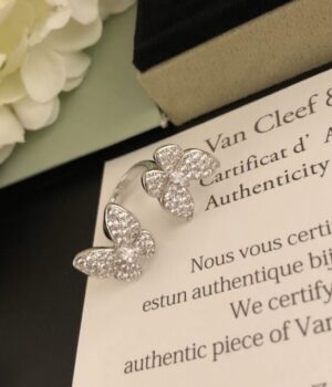 VCA Ring