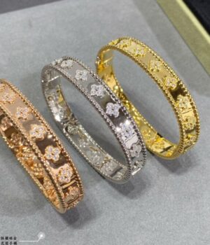VCA Bracelet