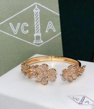 VCA Bracelet