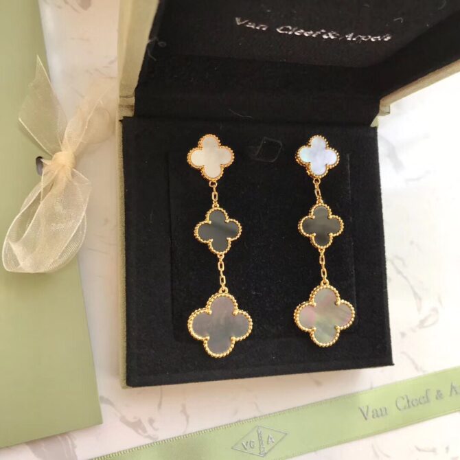 VCA Earring