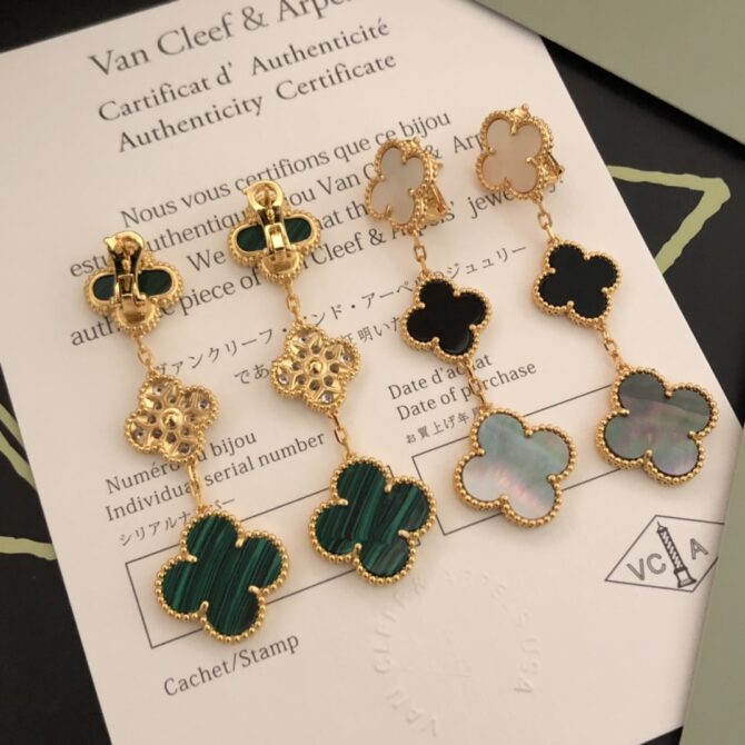 VCA Earring