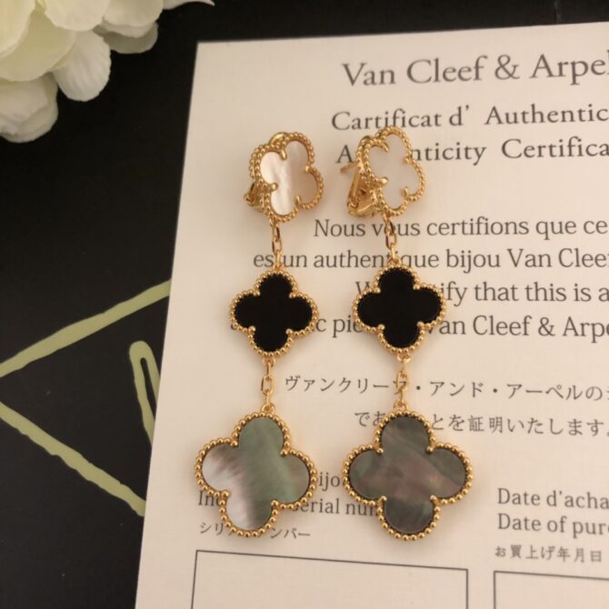 VCA Earring - Image 2