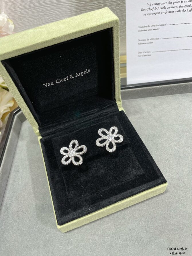 VCA Earring - Image 2