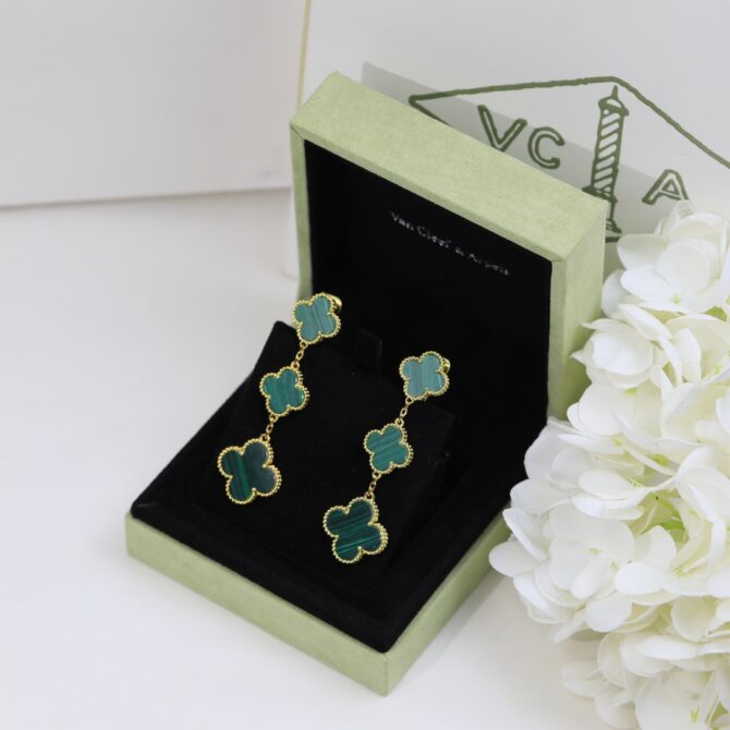 VCA Earring