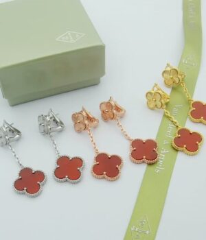 VCA Earring