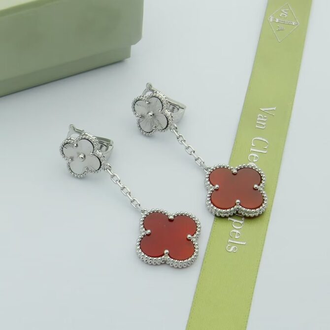 VCA Earring - Image 3