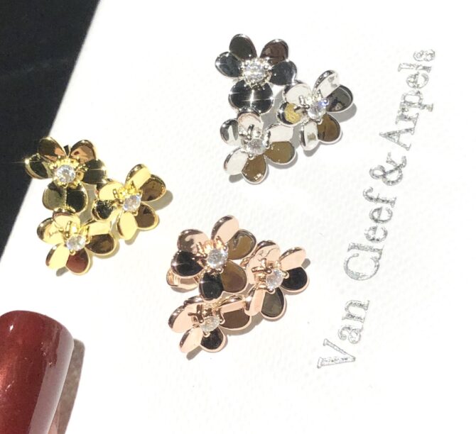 VCA Earring - Image 3
