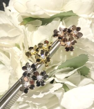 VCA Earring