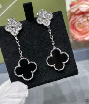 VCA Earring
