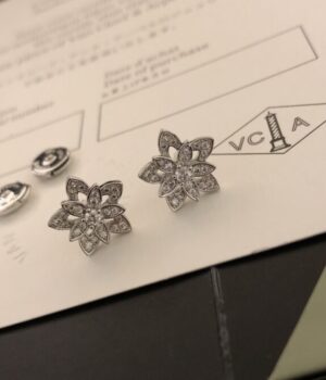 VCA Earring