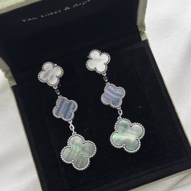VCA Earring - Image 5