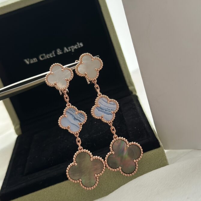 VCA Earring - Image 4