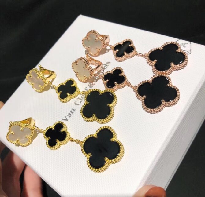 VCA Earring - Image 4