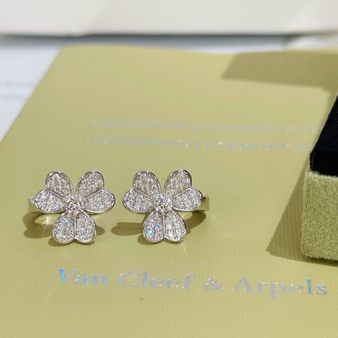 VCA Earring - Image 3