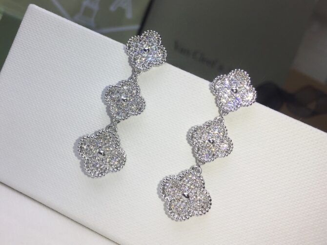 VCA Earring - Image 5