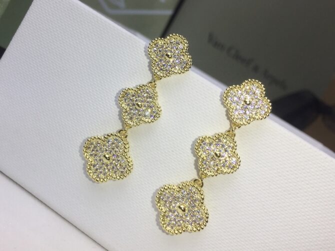 VCA Earring - Image 6