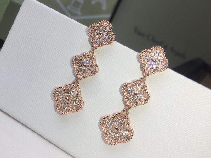 VCA Earring - Image 7