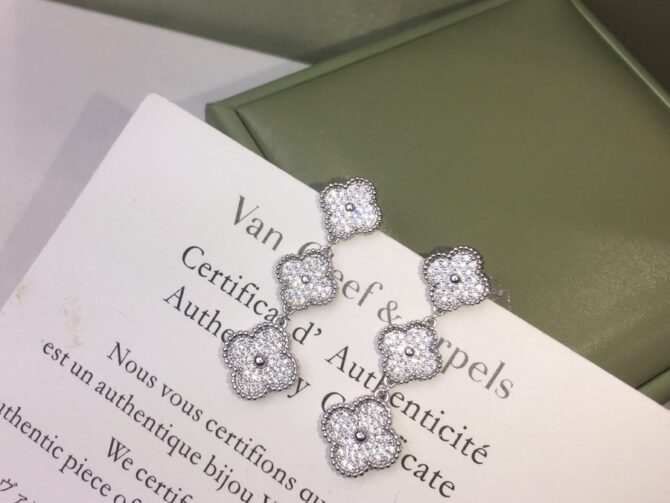 VCA Earring - Image 2