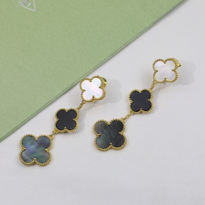VCA Earring - Image 3