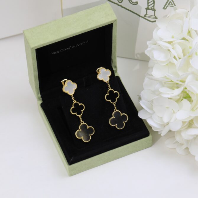 VCA Earring