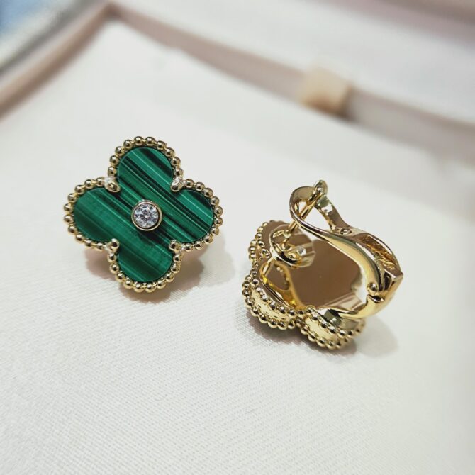 VCA Earring - Image 3