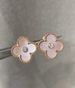VCA Earring