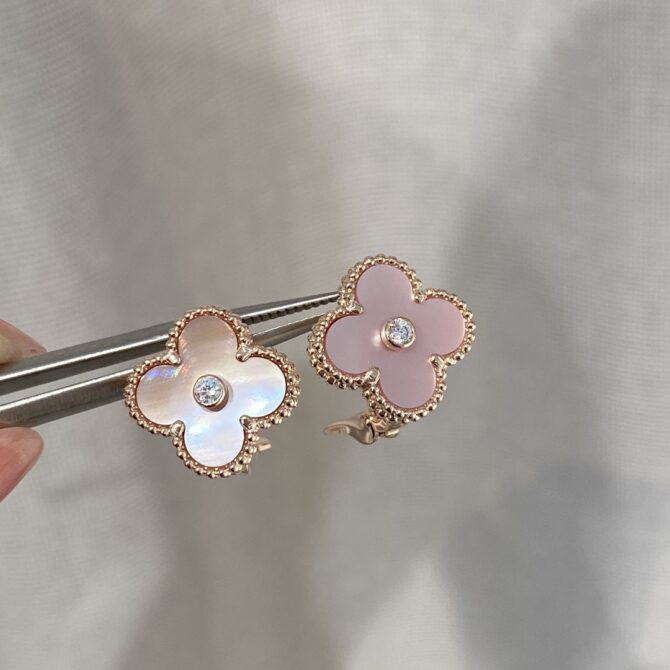 VCA Earring - Image 4