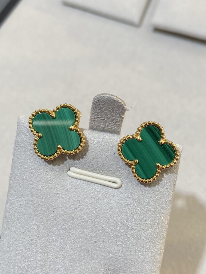 VCA Earring