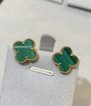 VCA Earring