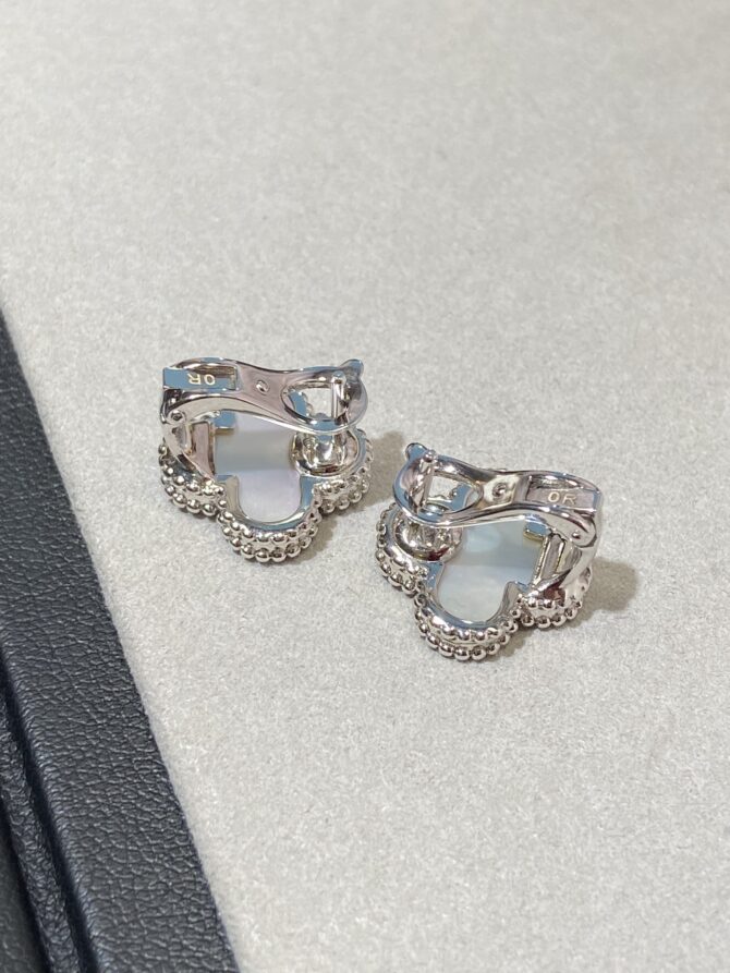 VCA Earring - Image 3