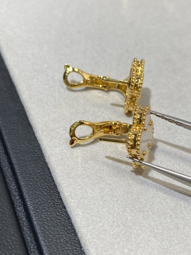VCA Earring - Image 3